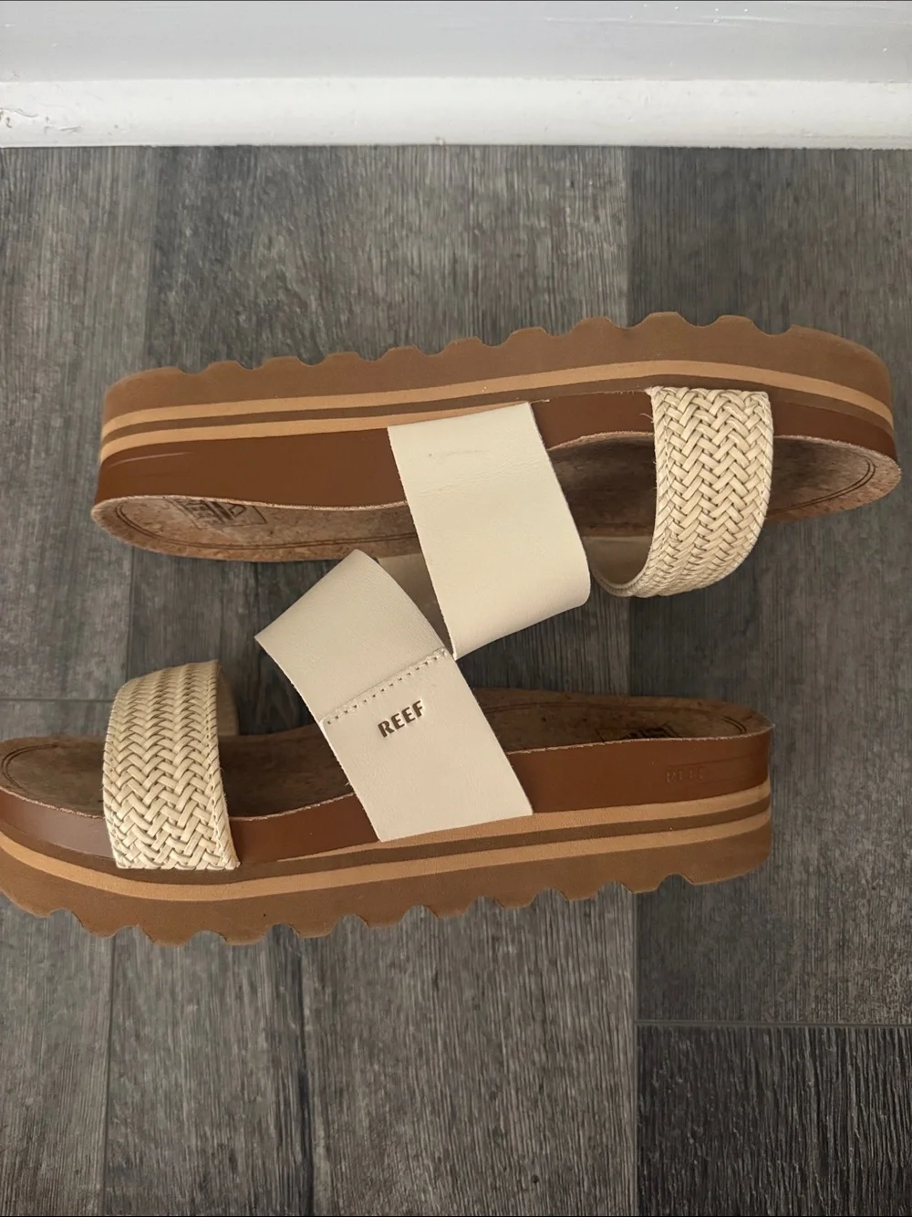 Reef Cushion Vista Hi Braided Slide sandals Vintage Cream Size 8